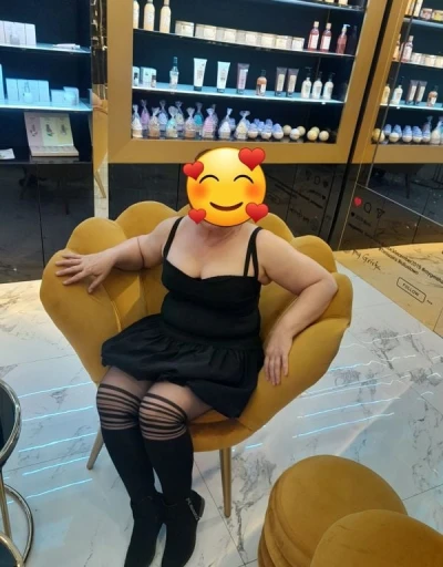 Sex cu soacra (rolplay) : Futai gratis cu femei flocoase