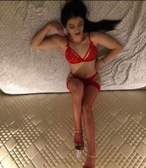 Suedezele Sunt Curve